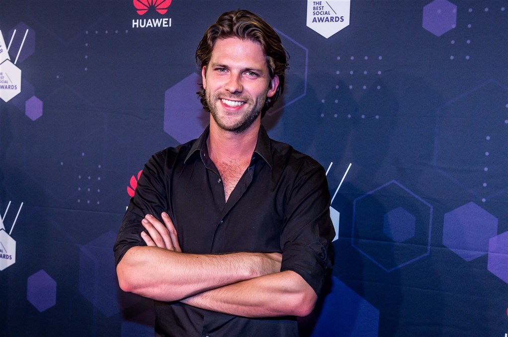 Bachelor Thomas reageert op relatiebreuk, en Merel weer op hem