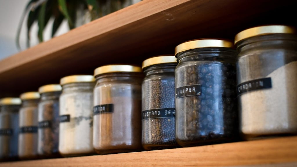 Deze kruiden mogen niet ontbreken in je kruidenrek