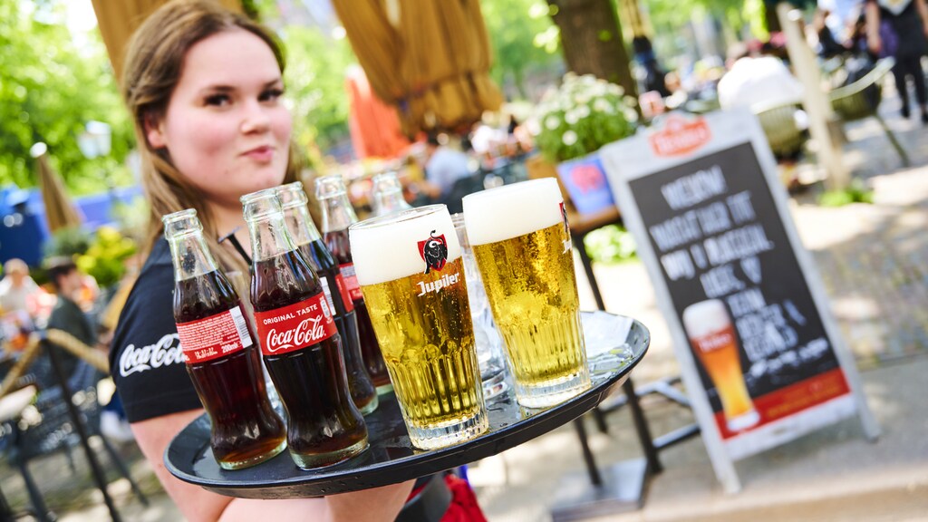 Deze kroegen gaan bezoekers wél controleren op QR-code