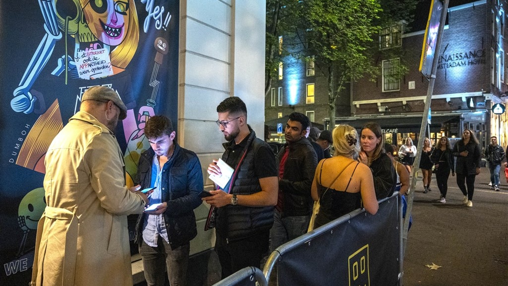 Zeker één sluiting en een proces-verbaal, eerste dag met coronabewijs rustig verlopen