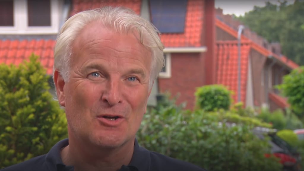 Bob krijgt pijn in zijn buik van huis in Kopen Zonder Kijken