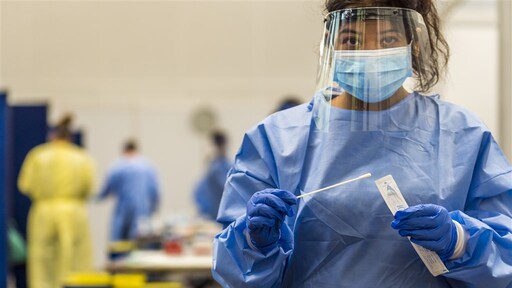 RIVM meldt 12.052 nieuwe coronabesmettingen