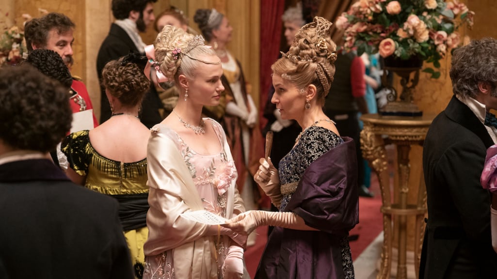 Cressida Cowper (links) met haar moeder Lady Cowper