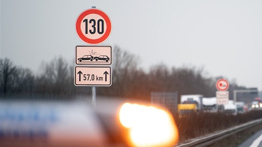 Met 180 over de Duitse Autobahn? Daar komt misschien een einde aan