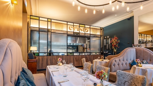 Horeca krabbelt moeizaam op: 'Spaargeld en pensioen opgegeten'