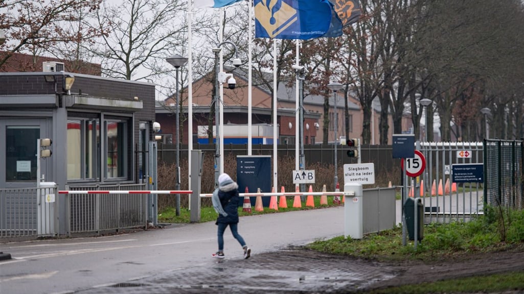 Noodkreet om tekort opvangplekken azc Ter Apel: 'Gaat de verkeerde kant op'