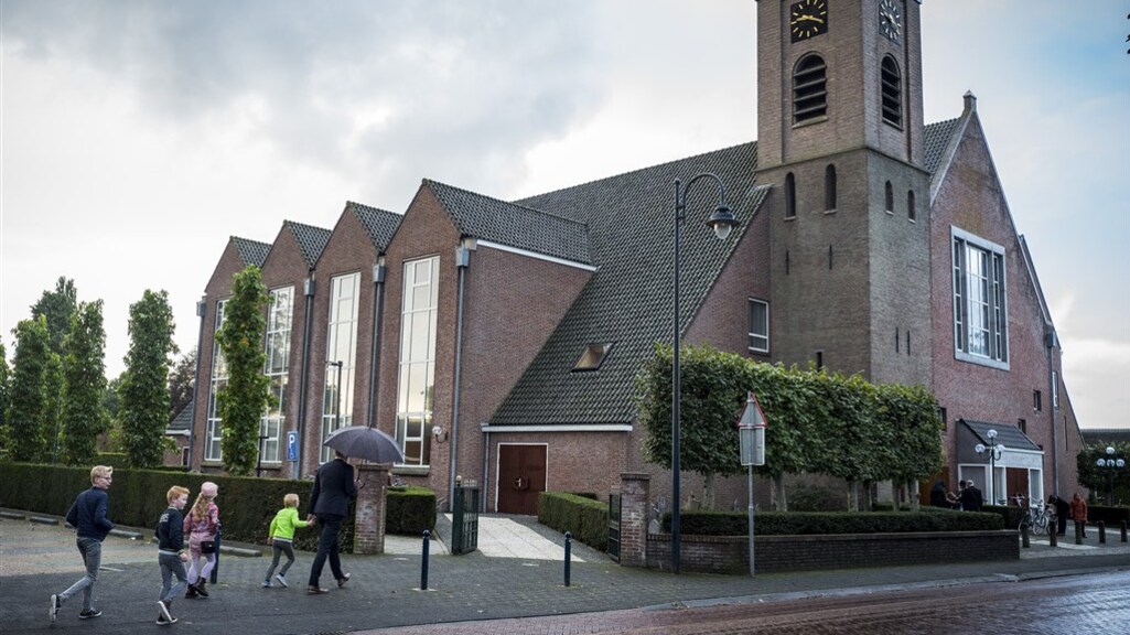 Kerk Staphorst weert bezoekers om oplopende coronabesmettingen
