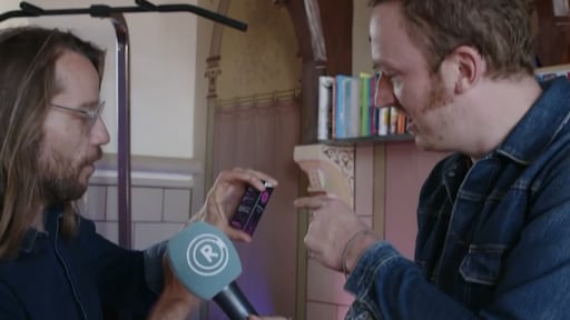 Mysterieus kruidenmiddel Giel Beelen in Radar maakt tongen los