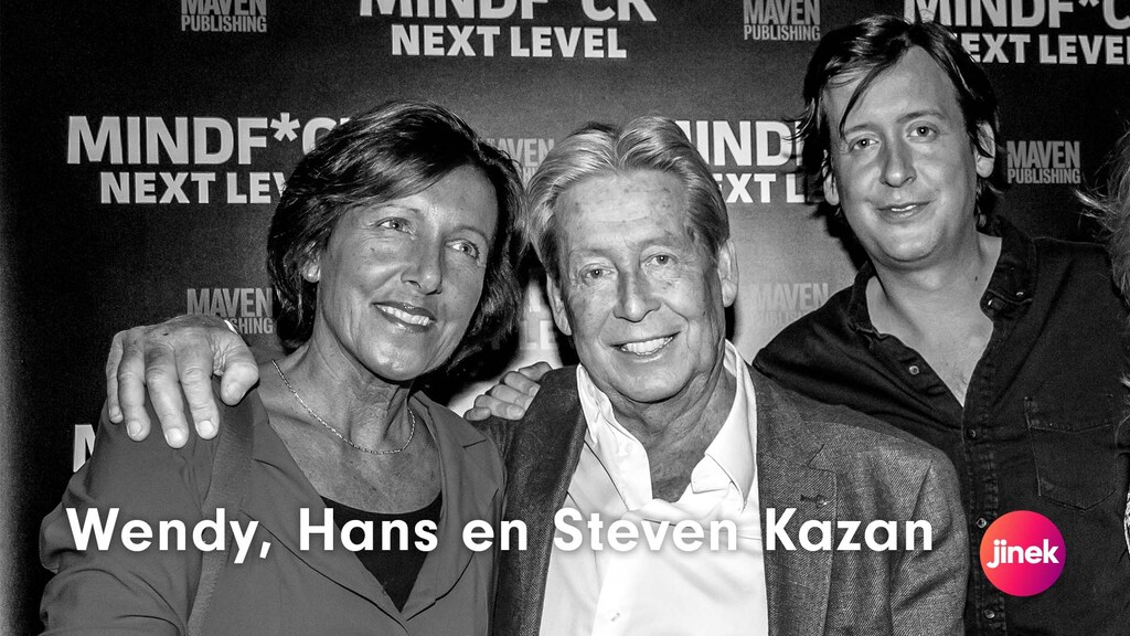 Hans Kazan viert zijn oeuvre met zijn vrouw en zoon aan tafel!