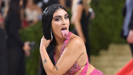 Dochter van Madonna draaide zelf voor schoolgeld op