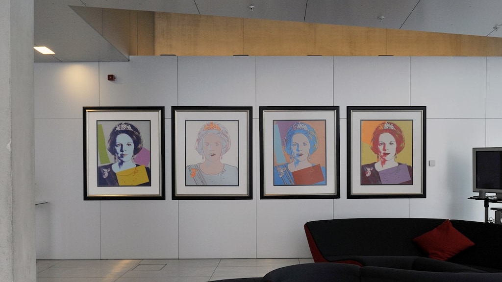 Warhol maakte vier zeefdrukken van Beatrix.