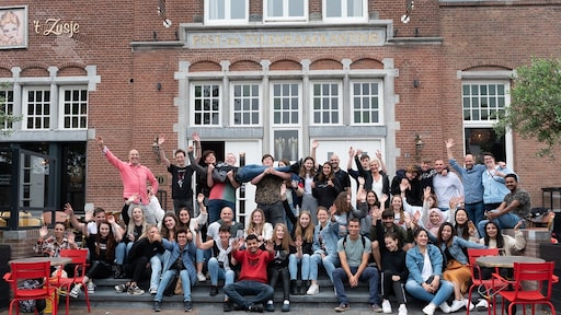 Creatief met personeelstekort: 'Mijn inbox puilt uit van aanmeldingen'