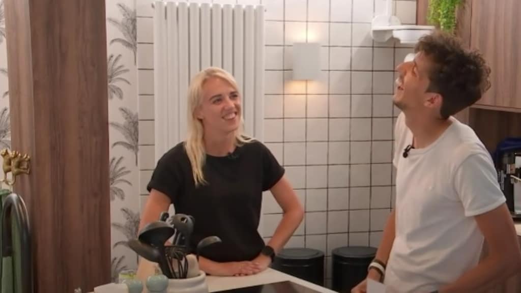 Seksvraag zorgt voor ongemakkelijk moment bij maagd in Lang Leve de Liefde
