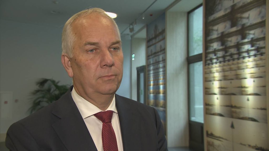 Pieter-Jaap Aalbersberg in gesprek met RTL Nieuws.