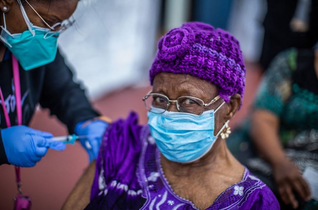 Amerikanen met verzwakt immuunsysteem kunnen vierde prik krijgen