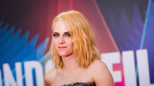 Kristen Stewart en vriendin Dylan Meyer verloofd