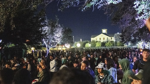 Bezoeker dodelijk concert Houston klaagt rapper Travis Scott aan