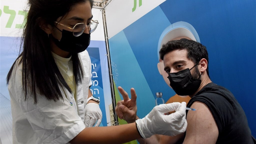 Israël 'boostert' zich uit de coronacrisis, nu ook vijfjarigen geprikt