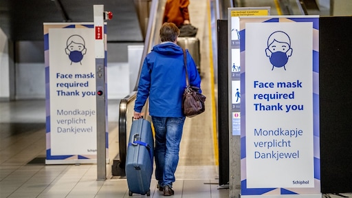 Schoonmaker verliest baan na weigering mondkapje te dragen