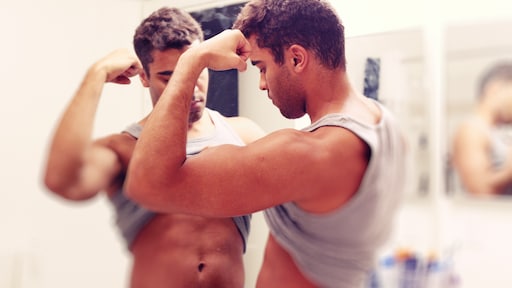 Nicole wil nooit meer 'n narcist: 'Wanhopig probeerde ik de ideale vriendin te zijn'