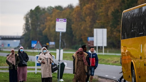 Opnieuw crisis in azc Ter Apel: 'Opvang zit overvol'
