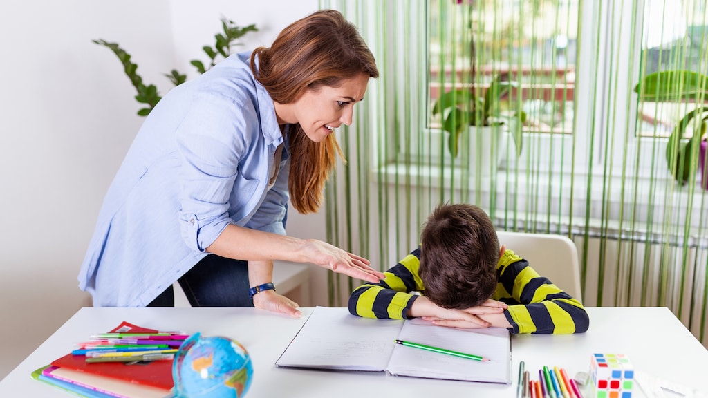 'Tijdens het homeschoolen kraste ik uit pure frustratie Olles rekenboek onder'