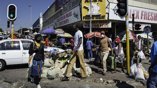 Nieuwe coronavariant Zuid-Afrika was te verwachten: heeft een vliegverbod zin?