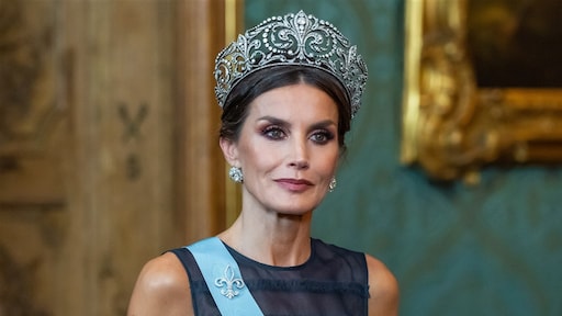Koningin Letizia legt staatsbezoek af in Zweedse budgetjurk