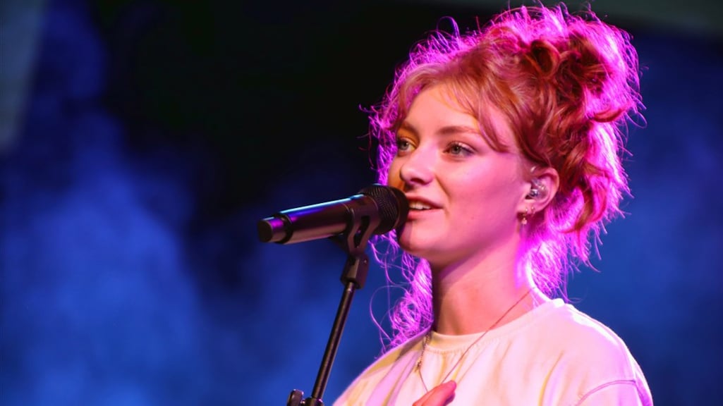 Froukje wint Song van het Jaar met Ik Wil Dansen