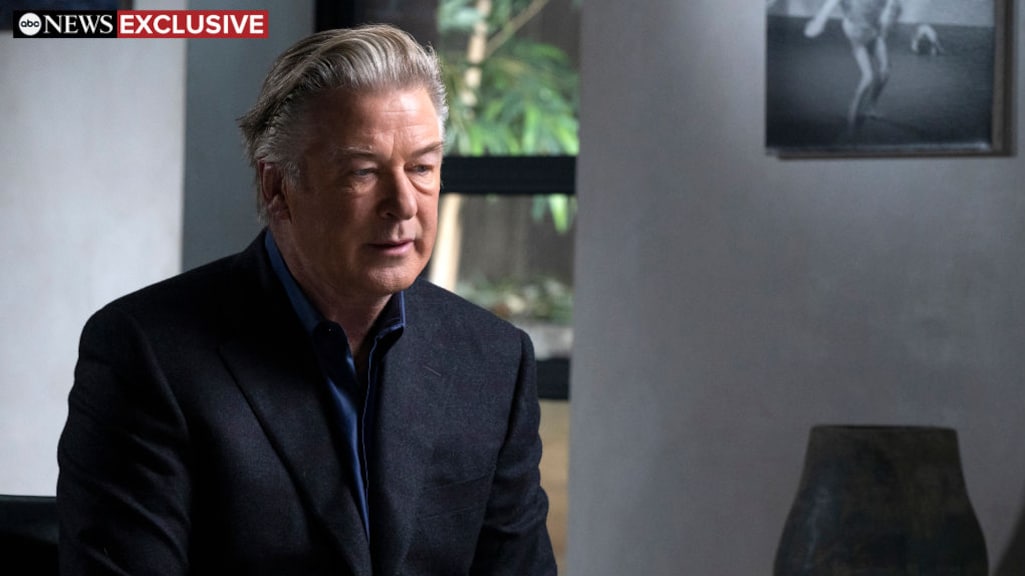 Alec Baldwin: 'Ben niet verantwoordelijk voor dood cameravrouw'