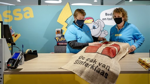 Moederbedrijf Blokker en Intertoys blaast beursgang voorlopig af