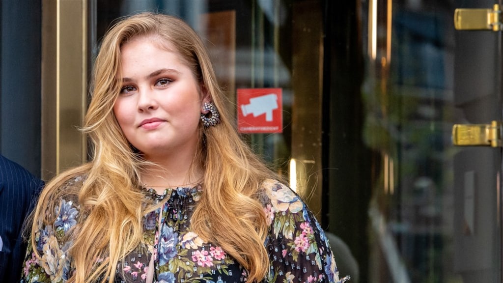 Prinses Amalia vroeg uit de veren voor oefening rijtoer Prinsjesdag