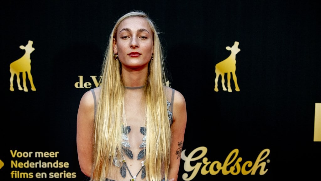 Belangrijke dag voor songfestival-zangeres S10