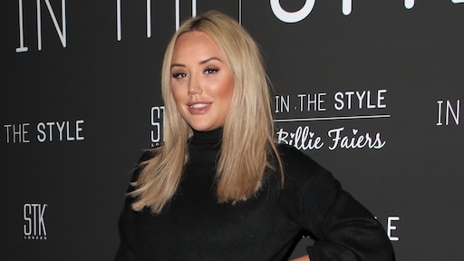 Charlotte uit Geordie Shore bijna gearresteerd in Dubai vanwege seksspeeltje