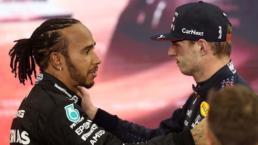 Lewis Hamilton ontvolgt iedereen op Instagram