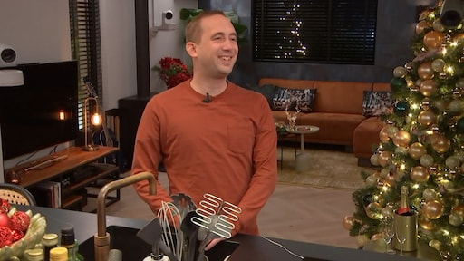 Koen uit LLDL legt eindelijk uit waarom hij croissantjes op fornuis opwarmde