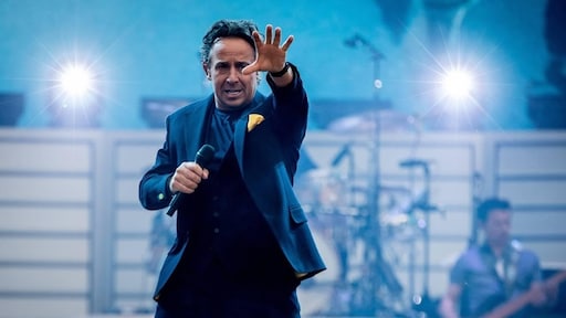 Eretegels Marco Borsato bij ingang GelreDome verwijderd