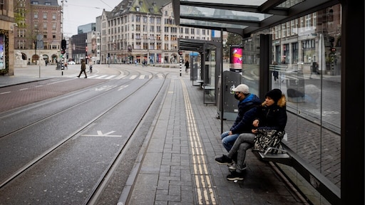 Strijd tegen omikron: Europese landen kiezen allemaal andere maatregelen