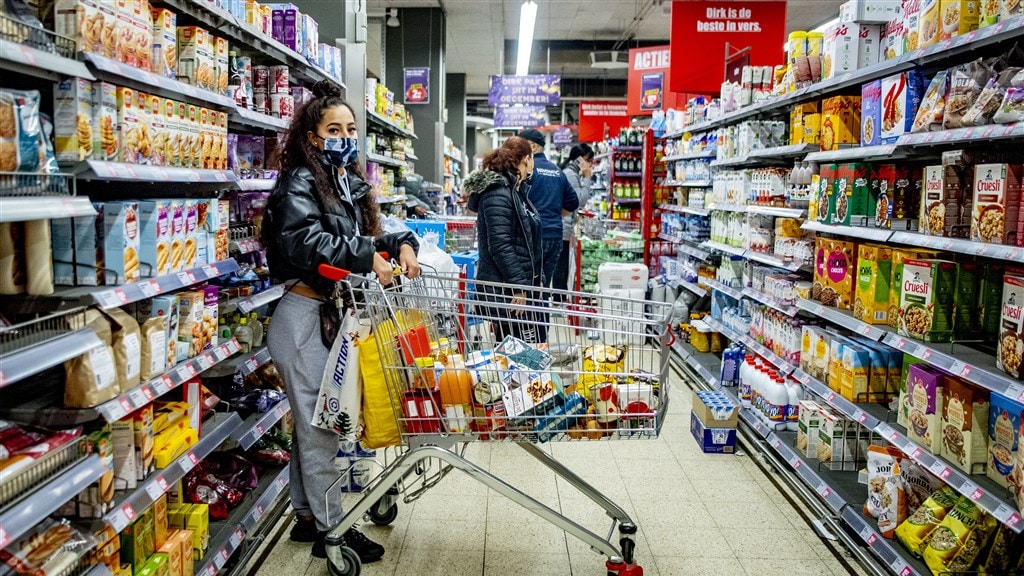 Allemaal naar de supermarkt voor kerstdiner: dit kopen we massaal