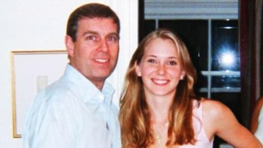 Prins Andrew treft schikking met vrouw die hem aanklaagde voor misbruik