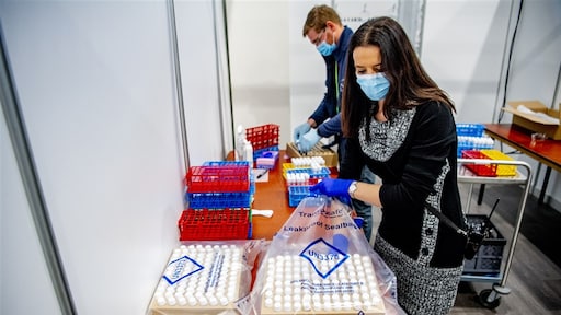 Omikron is 'niet onze vriend': flinke piek in ziekenhuis onvermijdelijk