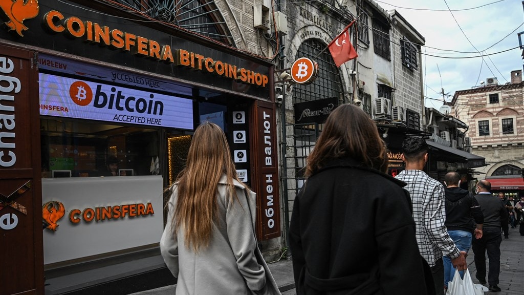 Bitcoin verliest 38 procent sinds piek: 'Hype lijkt even voorbij'
