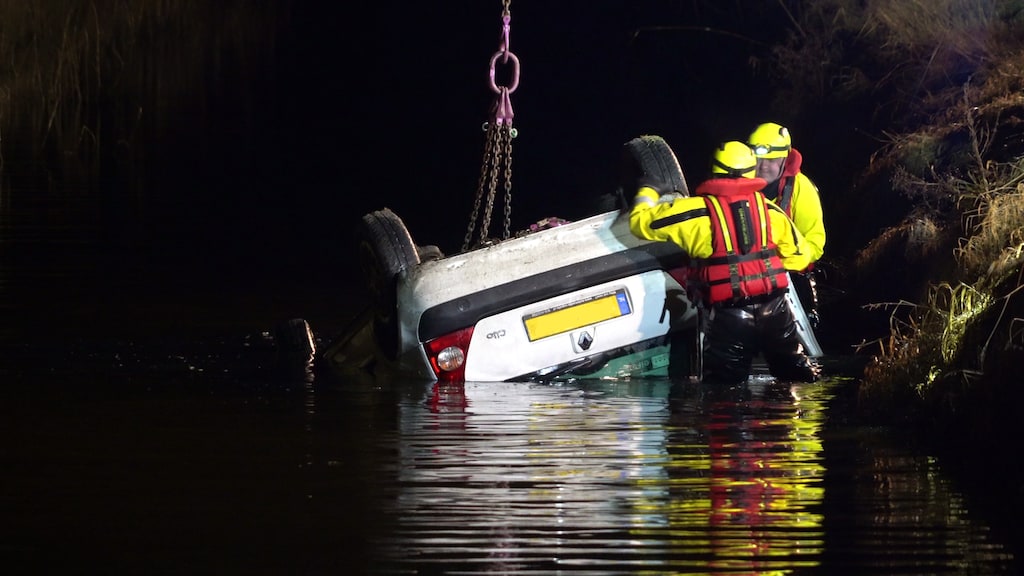 Dode en glijpartijen: gladheid zorgt voor problemen op de weg