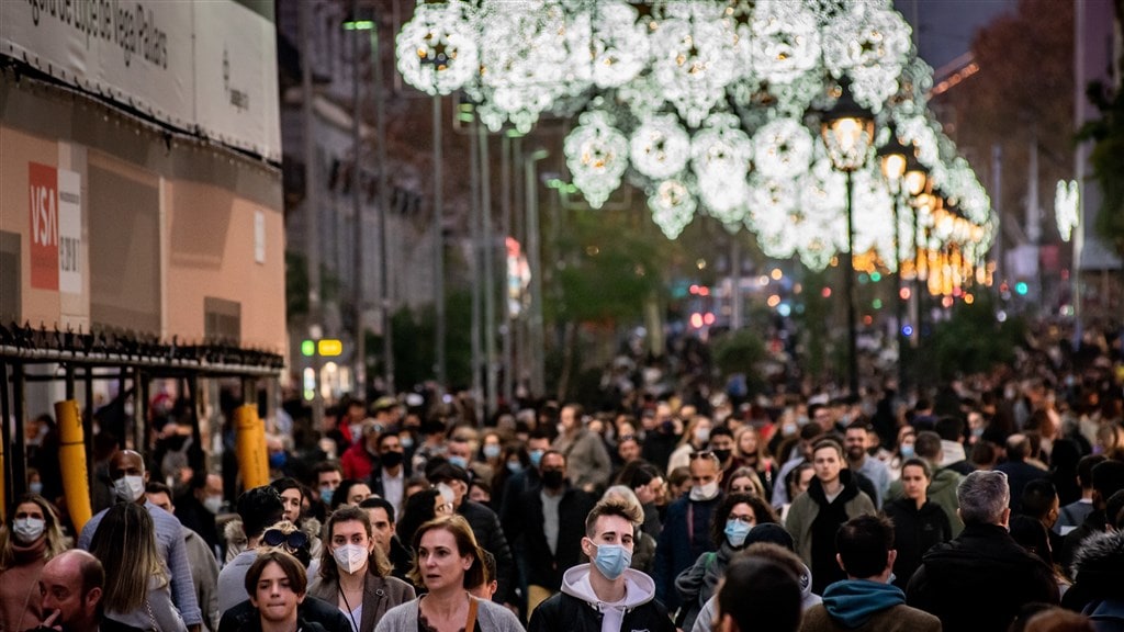Corona zo gewoon als griep? Spanje neemt voortouw, Nederland volgt nog niet