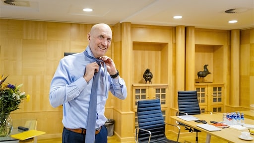 Gooit Ernst Kuipers het coronabeleid om? 'Hij houdt niet van bullshit'