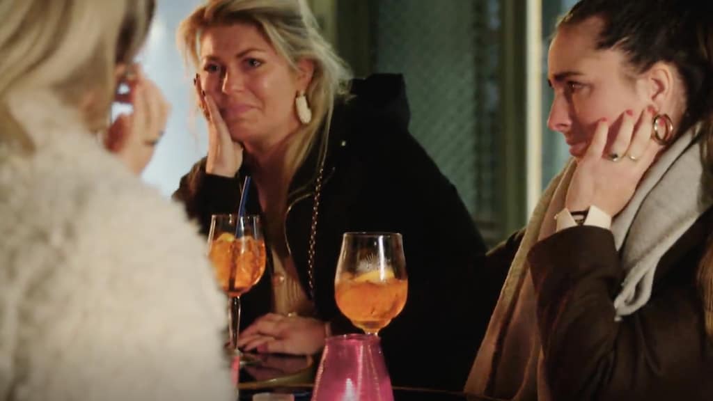 Pauline uit Echte Gooische Moeders in tranen na lieve toespraak