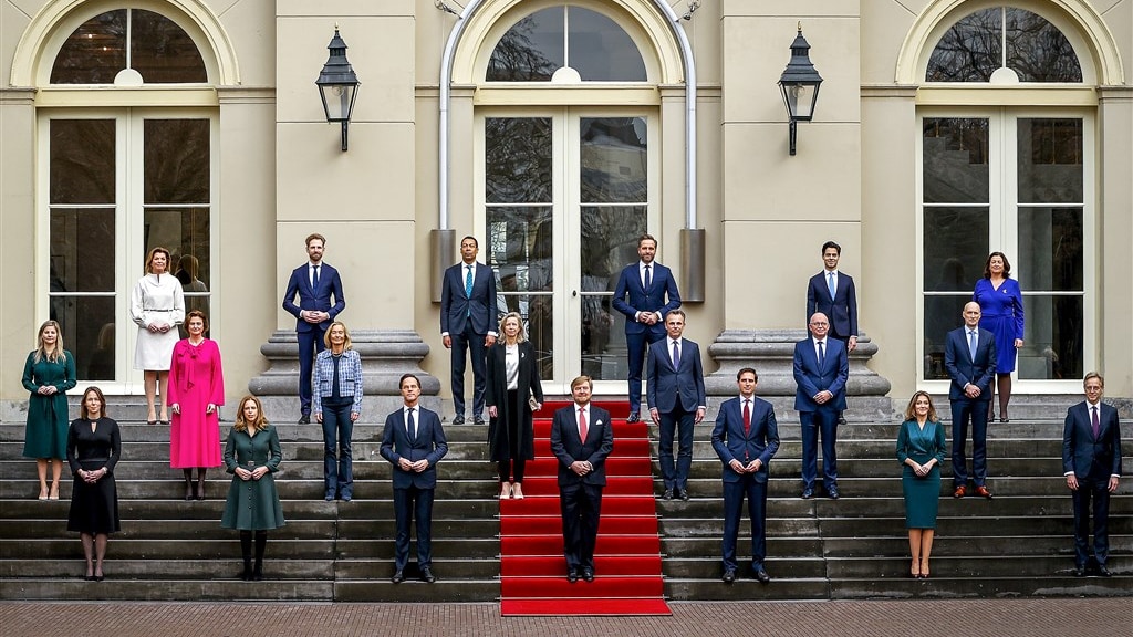 Ministersploeg komt om in vastgoed: meer dan de helft heeft extra huizen