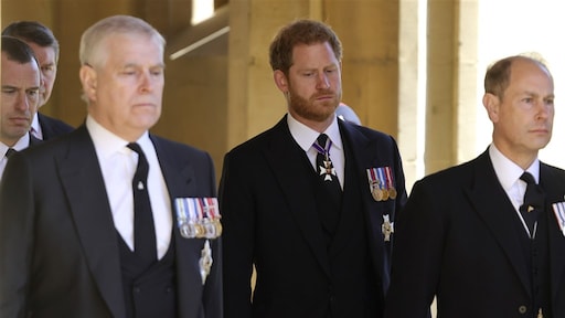 Nóg een tegenvaller voor prins Andrew en prins Harry