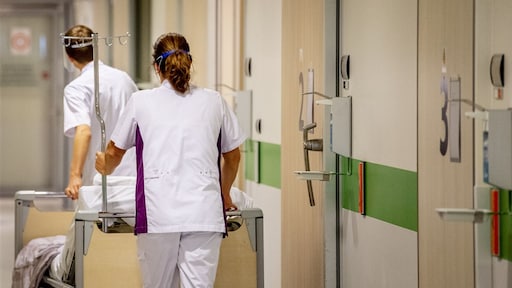 Honderden zorgmedewerkers dreigen door corona arbeidsongeschikt te worden