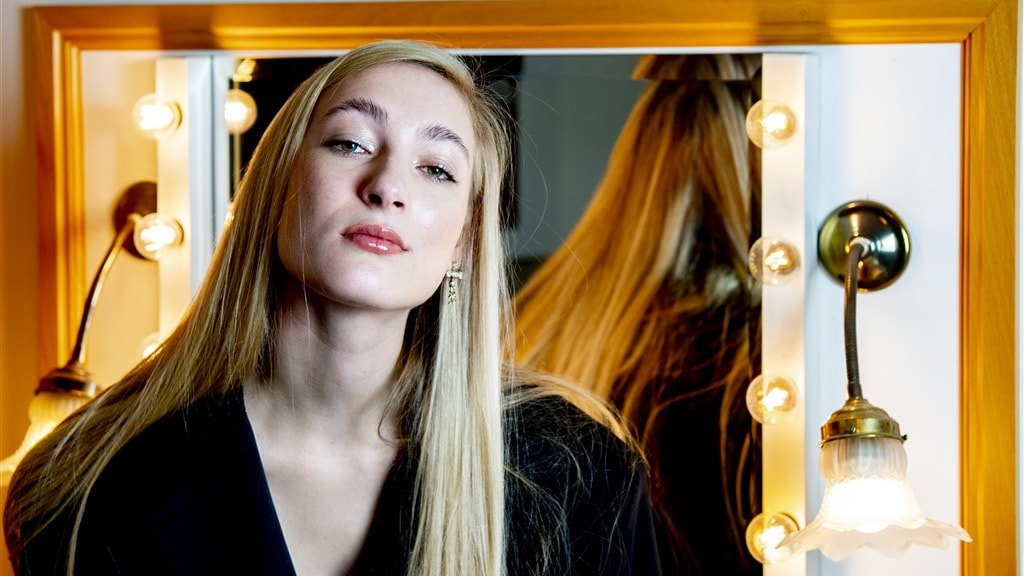 S10 in eerste halve finale Eurovisiesongfestival: 'Niet gunstig'